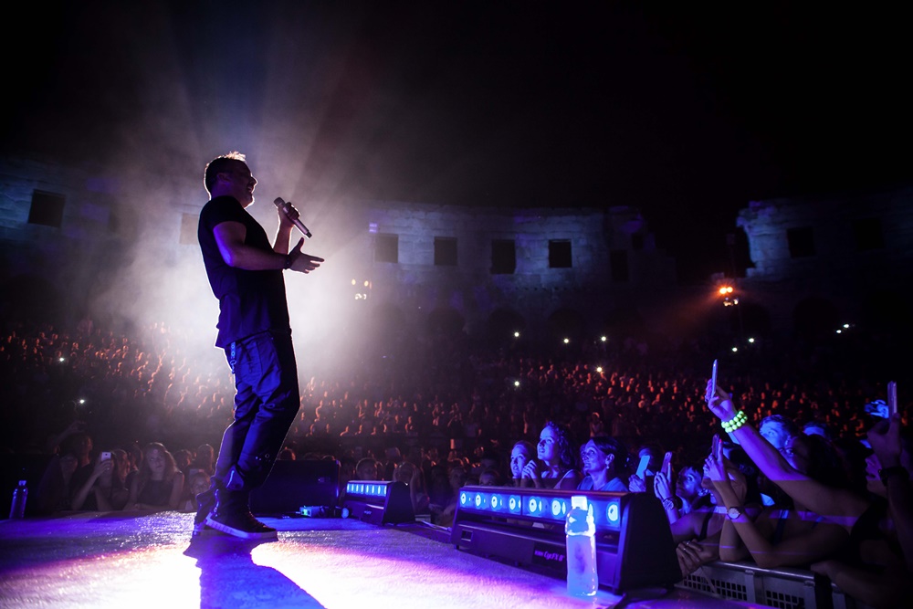 25 godina karijere: Koncert Tonya Cetinskog u pulskoj Areni, Foto: Bruno Ranković 25 godina karijere: Koncert Tonya Cetinskog u pulskoj Areni, Foto: Bruno Ranković