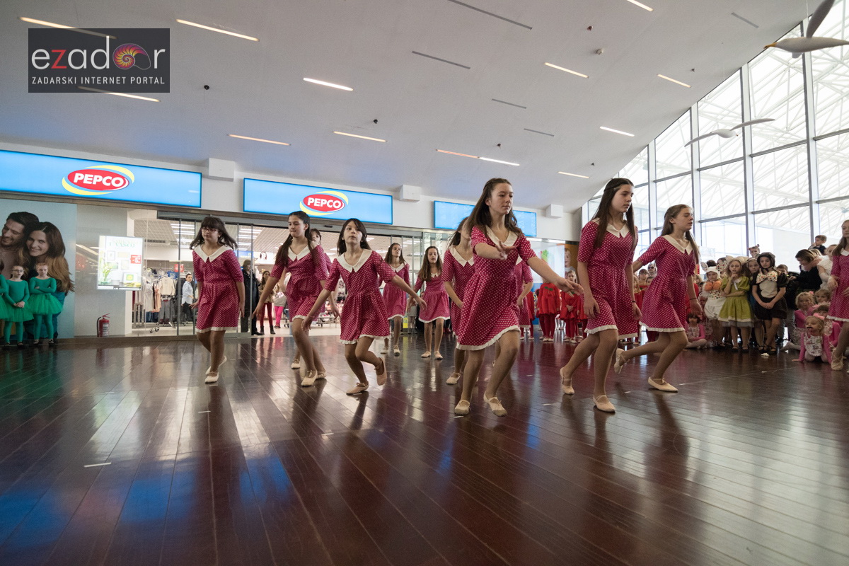 Plesni karneval u City Galleriji Plesni karneval u City Galleriji