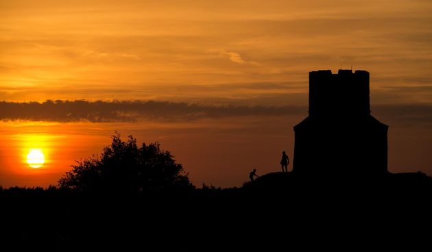 Nin: Zalazak sunca iza crke sv. Nikole