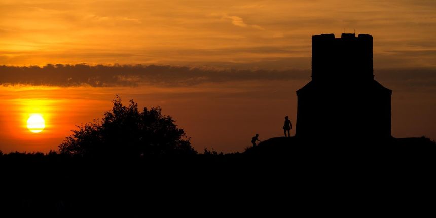 Nin: Zalazak sunca iza crke sv. Nikole