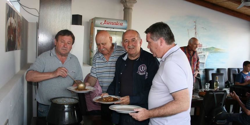 19. Dani masline, spremanje i podjela žgvaceta