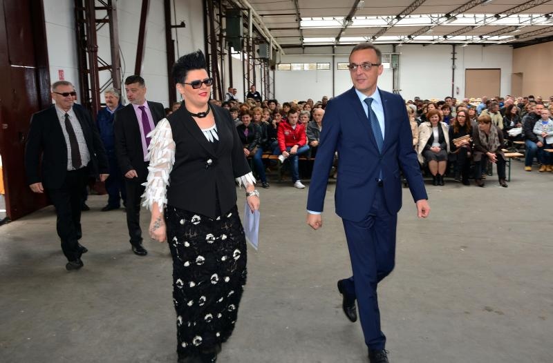 Ministar Jakovina u pogon pustio postrojenje na biomasu za potrebe drvne industrije Ministar Jakovina u pogon pustio postrojenje na biomasu za potrebe drvne industrije