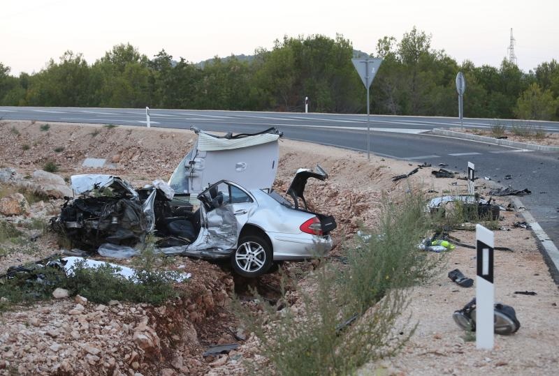 Stravičan sudar na vodičkoj obilaznici odnio jedan još jedan život a šest je osoba teško ozljeđeno