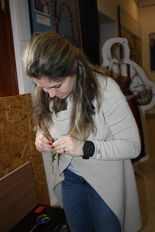 Radionica pletenja maslininih grančica, foto: NMZ arhiva Radionica pletenja maslininih grančica, foto: NMZ arhiva