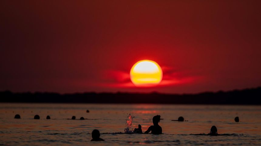 DJECA LETO ZALAZAK DJECA LETO ZALAZAK