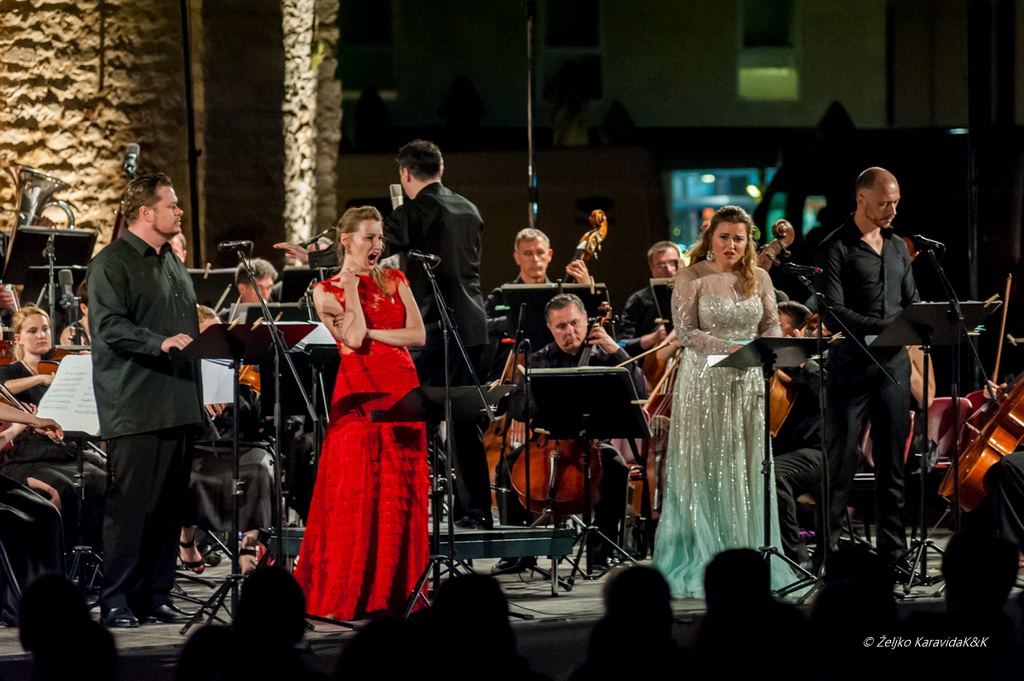 Veličanstvenim koncertom “Opera je u zraku” otvorene 57. Glazbene večeri u sv. Donatu