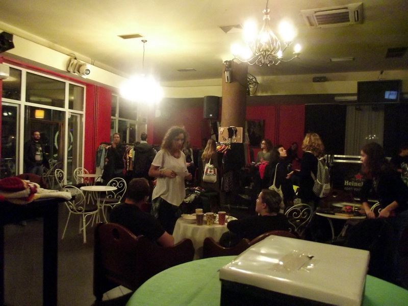 Buvljak u Q baru Buvljak u Q baru