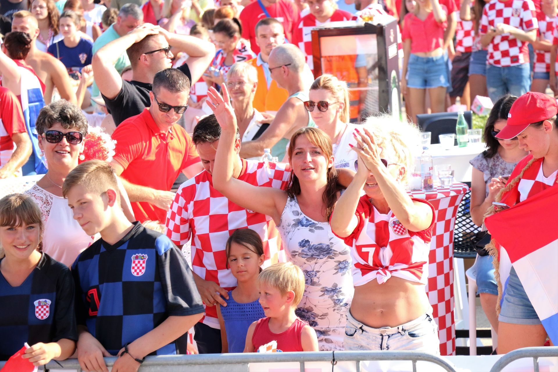 Na Viru se svim srcem navijalo za Vatrene