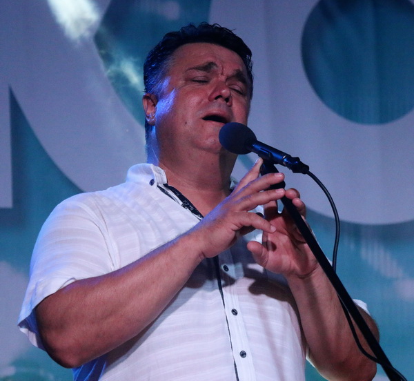 Virsko ljeto 2016: Tomislav Bralić i klapa Intrade oduševili 12 tisuća obožavatelja na virskoj rivi Virsko ljeto 2016: Tomislav Bralić i klapa Intrade oduševili 12 tisuća obožavatelja na virskoj rivi