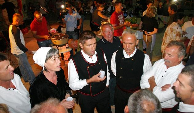 Image 1174517 (auto)