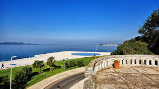 Pogled s Bastiona na vrh Poluotoka i Pozdrav suncu, foto: Roberto Lerga Pogled s Bastiona na vrh Poluotoka i Pozdrav suncu, foto: Roberto Lerga