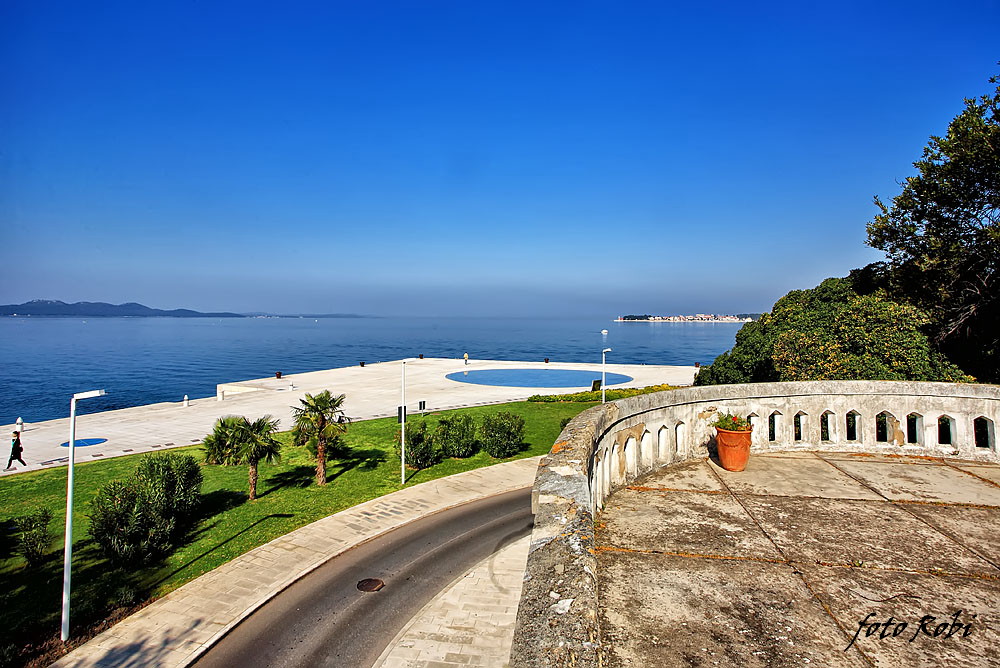 Pogled s Bastiona na vrh Poluotoka i Pozdrav suncu, foto: Roberto Lerga Pogled s Bastiona na vrh Poluotoka i Pozdrav suncu, foto: Roberto Lerga