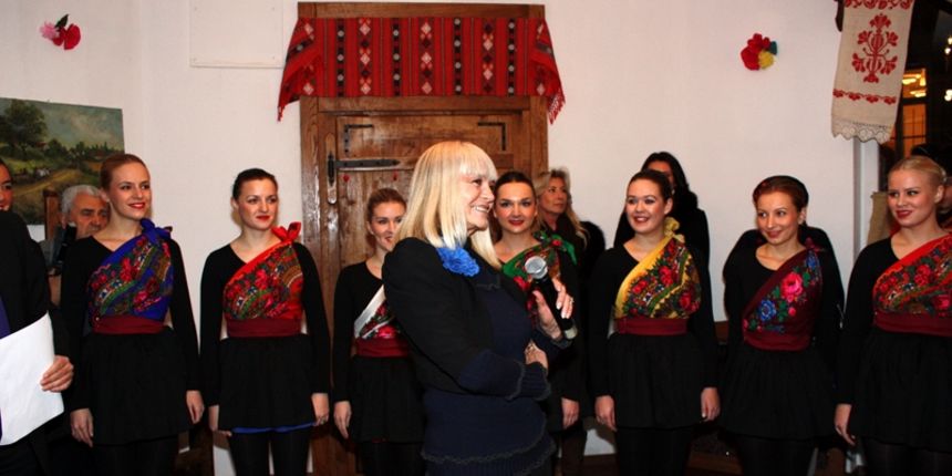 Mina Petra svečano otvorila Hrvatsku kuću “Materina priča” Mina Petra svečano otvorila Hrvatsku kuću “Materina priča”