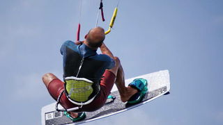 Kite surferi guštaju u Ninu