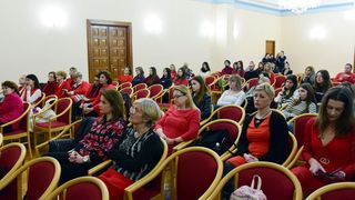 U Zadru obilježen Dan crvenih haljina