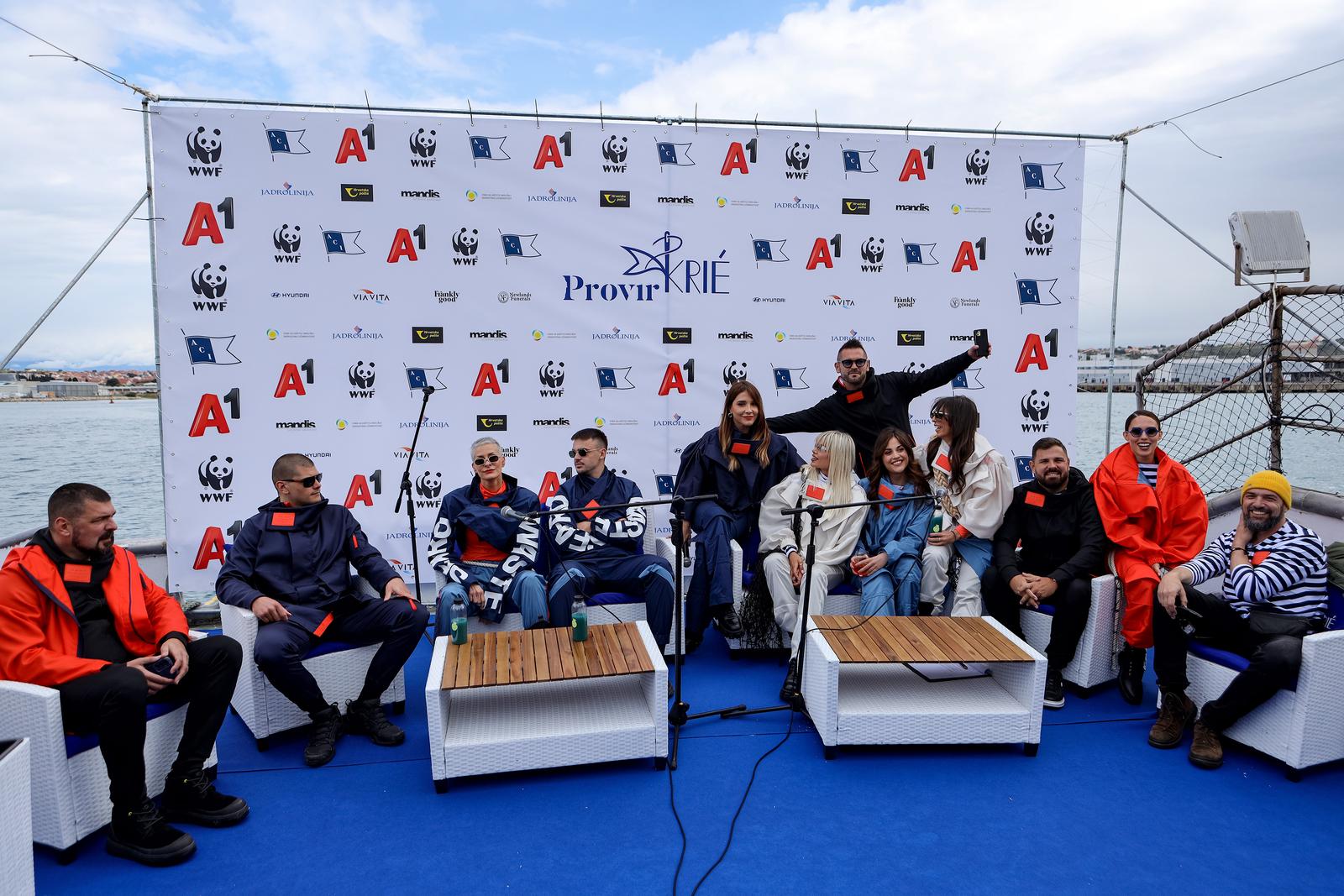 Ekološka manifestacija “Uz more, za more: zelena misija za održivu budućnost Hrvatske” održala se danas na plivarici Škoda koja je jutros u 11 sati isplovila iz zadarske luke Gaženica prema Ugljanu gdje će se provela akcija izvlačenja odbačenih ribarskih Ekološka manifestacija “Uz more, za more: zelena misija za održivu budućnost Hrvatske” održala se danas na plivarici Škoda koja je jutros u 11 sati isplovila iz zadarske luke Gaženica prema Ugljanu gdje će se provela akcija izvlačenja odbačenih ribarskih