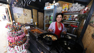 Adventske kućice su otvorile vrata, gastro ponuda je bolja i raznovrsnija nego ikad