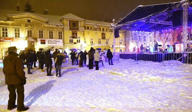 Samobor – Na glavnom gradskom trgu predajem kljuceva grada proglasena je Fasnicka republika i poceo 189. Samoborski fasnik. Photo: Davor Visnjic/PIXSELL