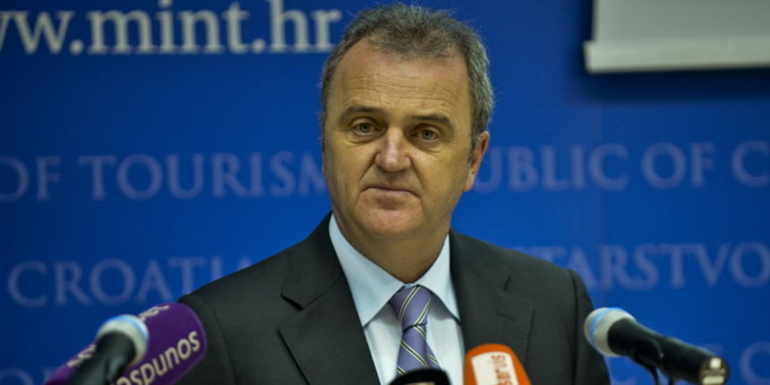 Zagreb, 110113.
Ministarstvo turizma.
Predstavljanje rezultata turistickog prometa u Hrvatskoj 2012.godine, i kljucnih aktivnosti Ministarstva u 2013. godini.
Na fotografiji: Ministar Veljko Ostojic.
Foto: Admir Buljubasic / CROPIX