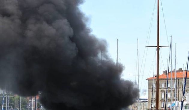 Požar na brodu u zadarskoj marini, foto: Maja Latas