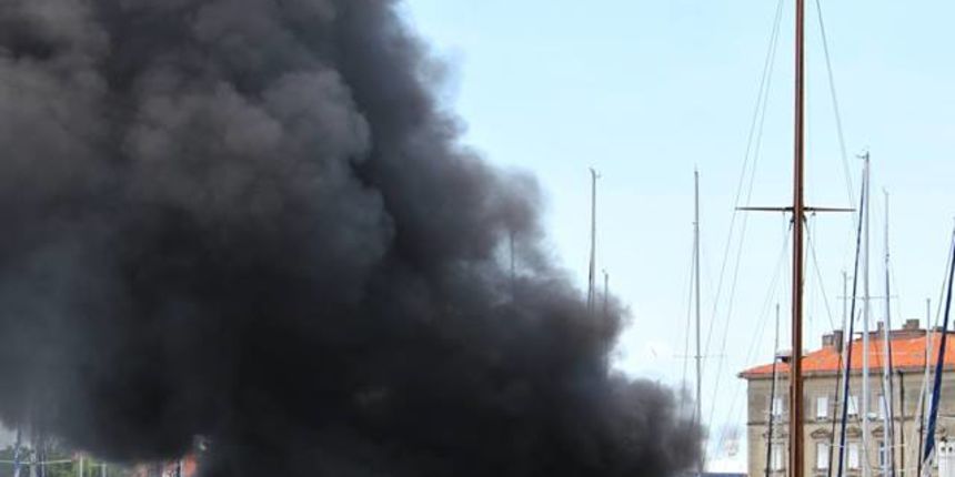 Požar na brodu u zadarskoj marini, foto: Maja Latas Požar na brodu u zadarskoj marini, foto: Maja Latas
