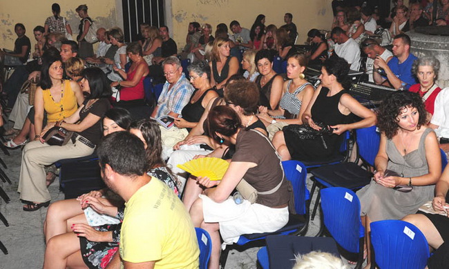 Djeca s CNN-a (Foto: N. Marčev)