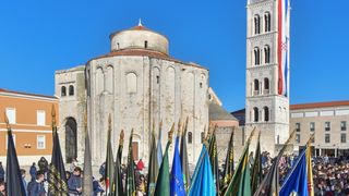 Mimohod ratnih postrojbi u Zadru