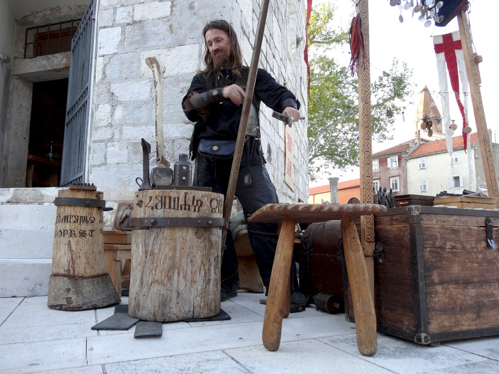 Kulturni majdan by Jerolim Vulic