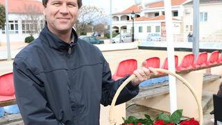 U organizaciji Općine Vir i Vir turizma virskim damama podijeljeno 400 ruža u povodu Dana žena