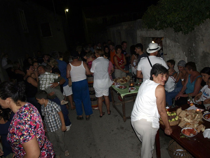 Bokanjac: kuntrada ka nekad 24. srpnja 2010, Foto: Nino Pavic Bokanjac: kuntrada ka nekad 24. srpnja 2010, Foto: Nino Pavic