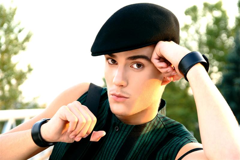 Sel’OMODe 2007; kolekcija Metro Fulir; dizajner: Stjepan Čuka; foto: Goran Čižmešija Sel’OMODe 2007; kolekcija Metro Fulir; dizajner: Stjepan Čuka; foto: Goran Čižmešija