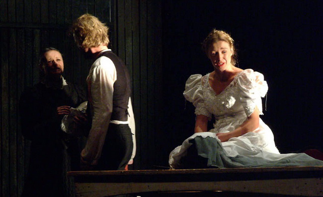 Slovensko mladinsko gledalisce: Zlocin i kazna u HKK Zadar