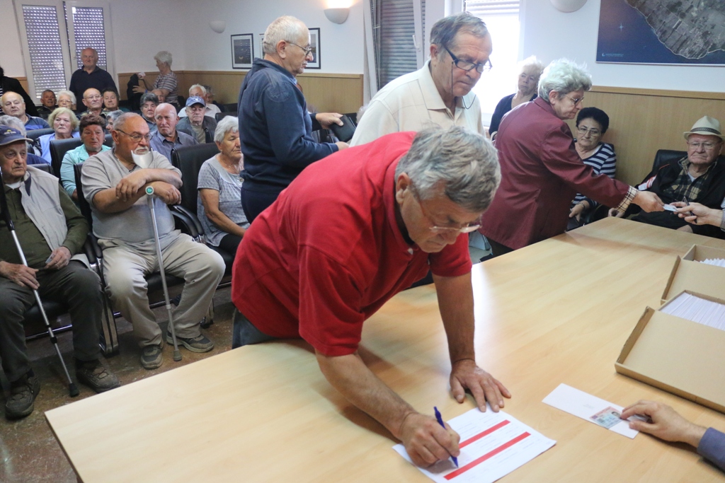 Općina Vir osigurala potpore za djecu i umirovljenike