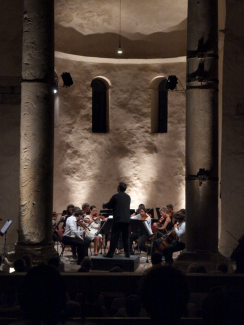 OLYMPUS DIGITAL CAMERA OLYMPUS DIGITAL CAMERA