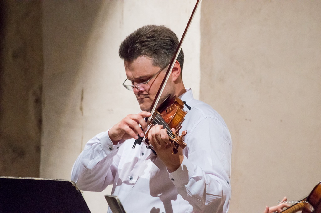 Roman i Milena Simović oduševili koncertom u crkvi Sv. Donata Roman i Milena Simović oduševili koncertom u crkvi Sv. Donata