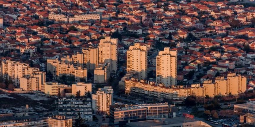 Ulica Ante Starcevica na Bulevaru. Ulica Ante Starcevica na Bulevaru.