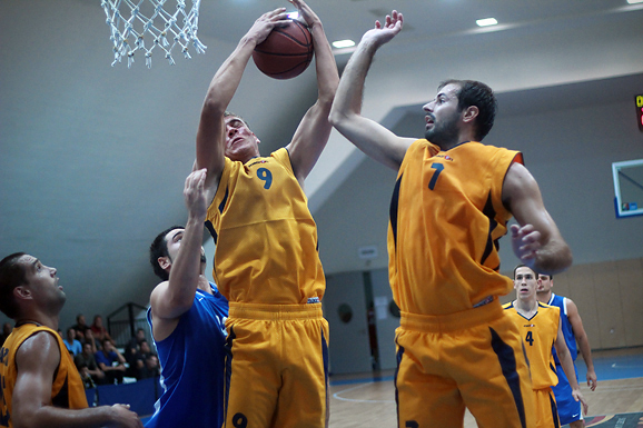 KK Jazine – KK Poličnik (foto:Saša Čuka) KK Jazine – KK Poličnik (foto:Saša Čuka)