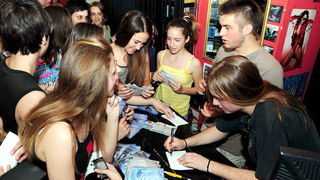 Finalisti HTZ-a Duje i Vilibald u Dallas Music Shopu, Foto: Ivan Dilber