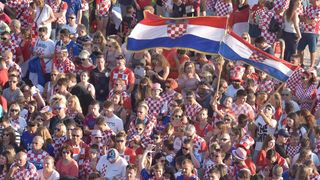 Zadar dočekao svoje Vatrene: Sve generacije okupile se na Forumu