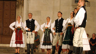 Image 1176181 (auto)