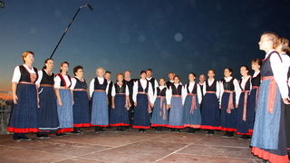 Vecer folklora: KUD Nevijana i ansambl Horenak u Nevidjenima Vecer folklora: KUD Nevijana i ansambl Horenak u Nevidjenima