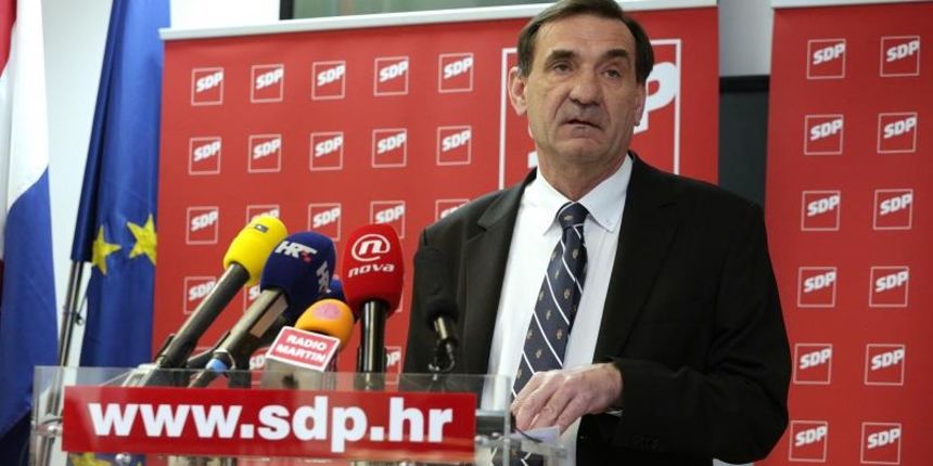 Zagreb – U sjedistu SDP-a potpredsjednik Hrvatskog sabora Nenad Stazic odrzao je konferenciju za medije na temu “Istina koju morate znati o HDZ-u, kriminalu i ulozi predsjednicke kandidatkinje Kolinde Grabar Kitarovic”. Photo: Zarko Basic/PIXSELL Zagreb – U sjedistu SDP-a potpredsjednik Hrvatskog sabora Nenad Stazic odrzao je konferenciju za medije na temu “Istina koju morate znati o HDZ-u, kriminalu i ulozi predsjednicke kandidatkinje Kolinde Grabar Kitarovic”. Photo: Zarko Basic/PIXSELL