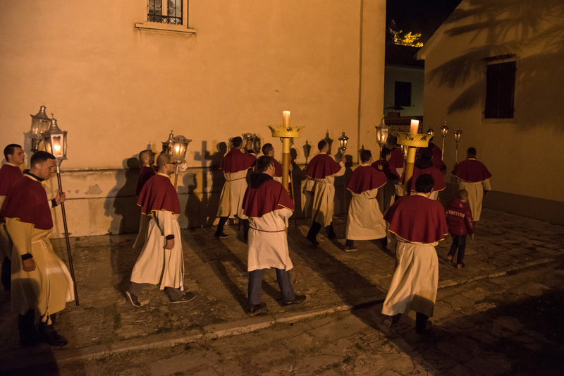 Biograd: procesija na Veliki petak, foto- V. Pesic Biograd: procesija na Veliki petak, foto- V. Pesic