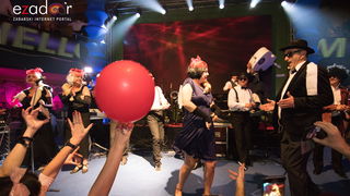 Ludnica u Saturnusu: Najbolji doček u svemiru i šire Ludnica u Saturnusu: Najbolji doček u svemiru i šire