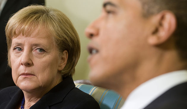 US President Barack Obama meets with German Chancellor Angela Merkel in the Oval Office of the White House in Washington, DC, November 3, 2009. Merkel, in her first US trip since winning a second term in September, was to address the US Congress on the fu