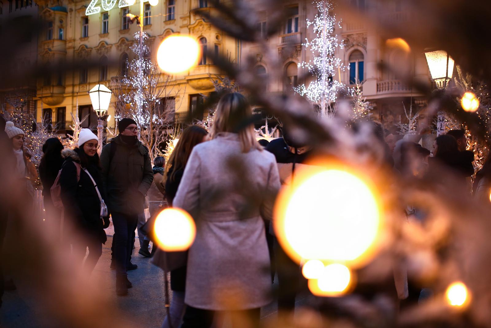 Zagrebački Advent na Trgu bana Jelačića