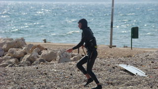 Druzenje uz surf i kite na plazi Makarska u Sukosanu Druzenje uz surf i kite na plazi Makarska u Sukosanu