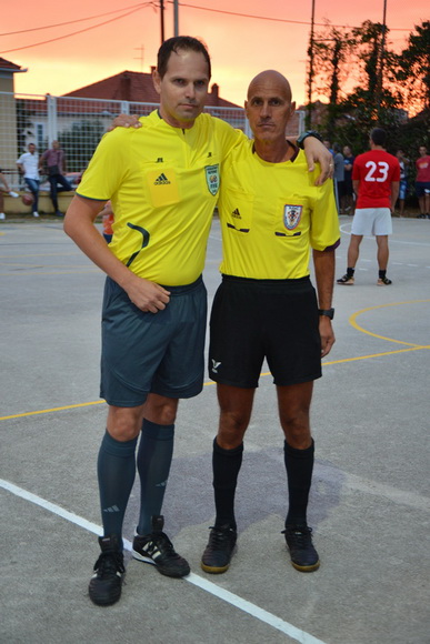 U povodu blagdana Kraljice Mira u Stanovima odigrana utakmica između liječnika i predstavnika Gradske uprave, Foto: Iva Perinčić