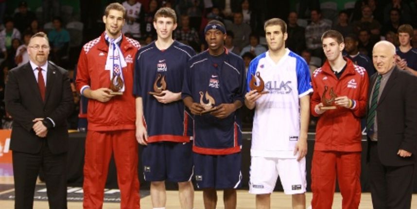Mario Delaš, Gordon Hayward, Toni Prostran