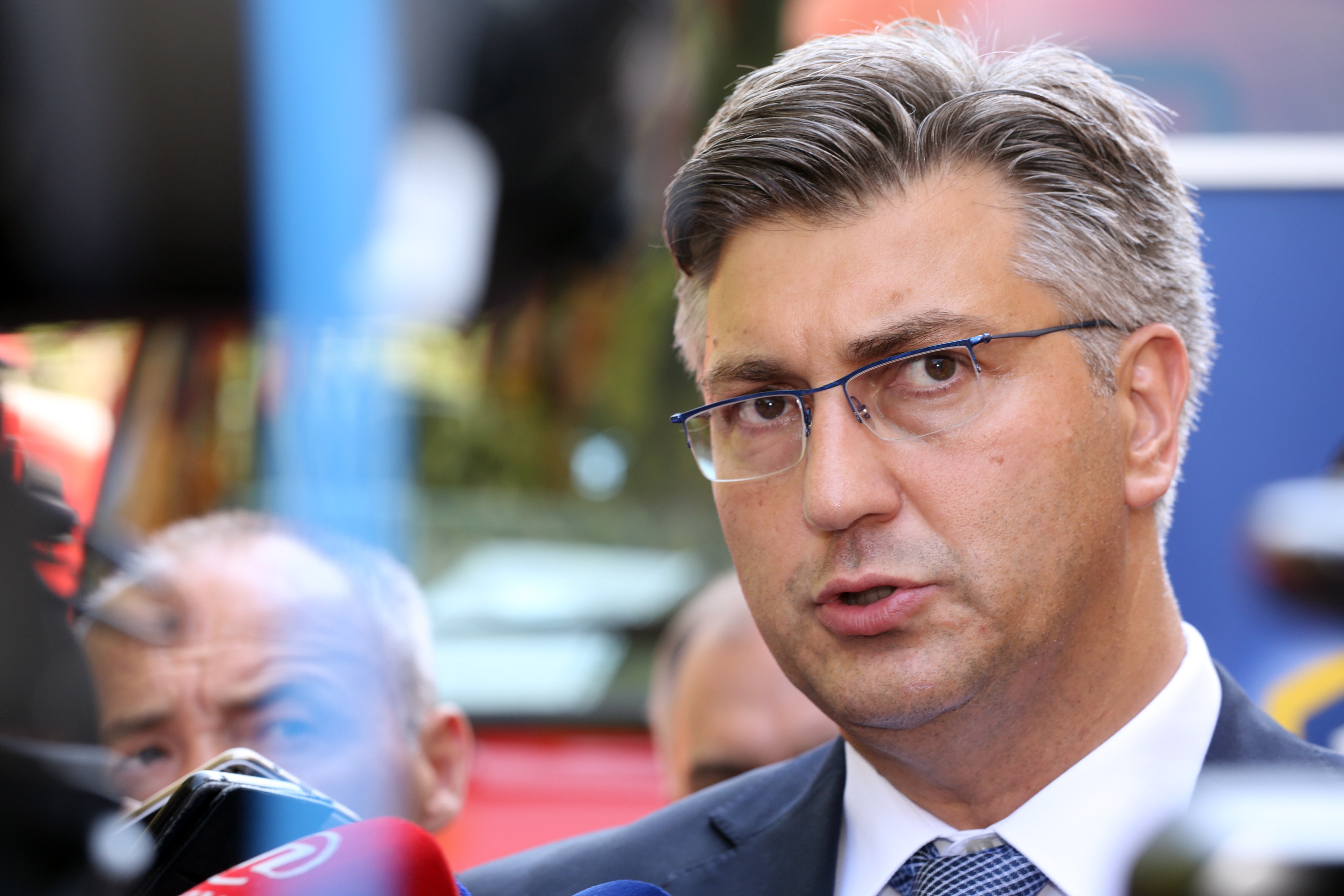 Plenković posjetio Centar za koordinaciju, vođenje i gašenje požara na priobalju Plenković posjetio Centar za koordinaciju, vođenje i gašenje požara na priobalju